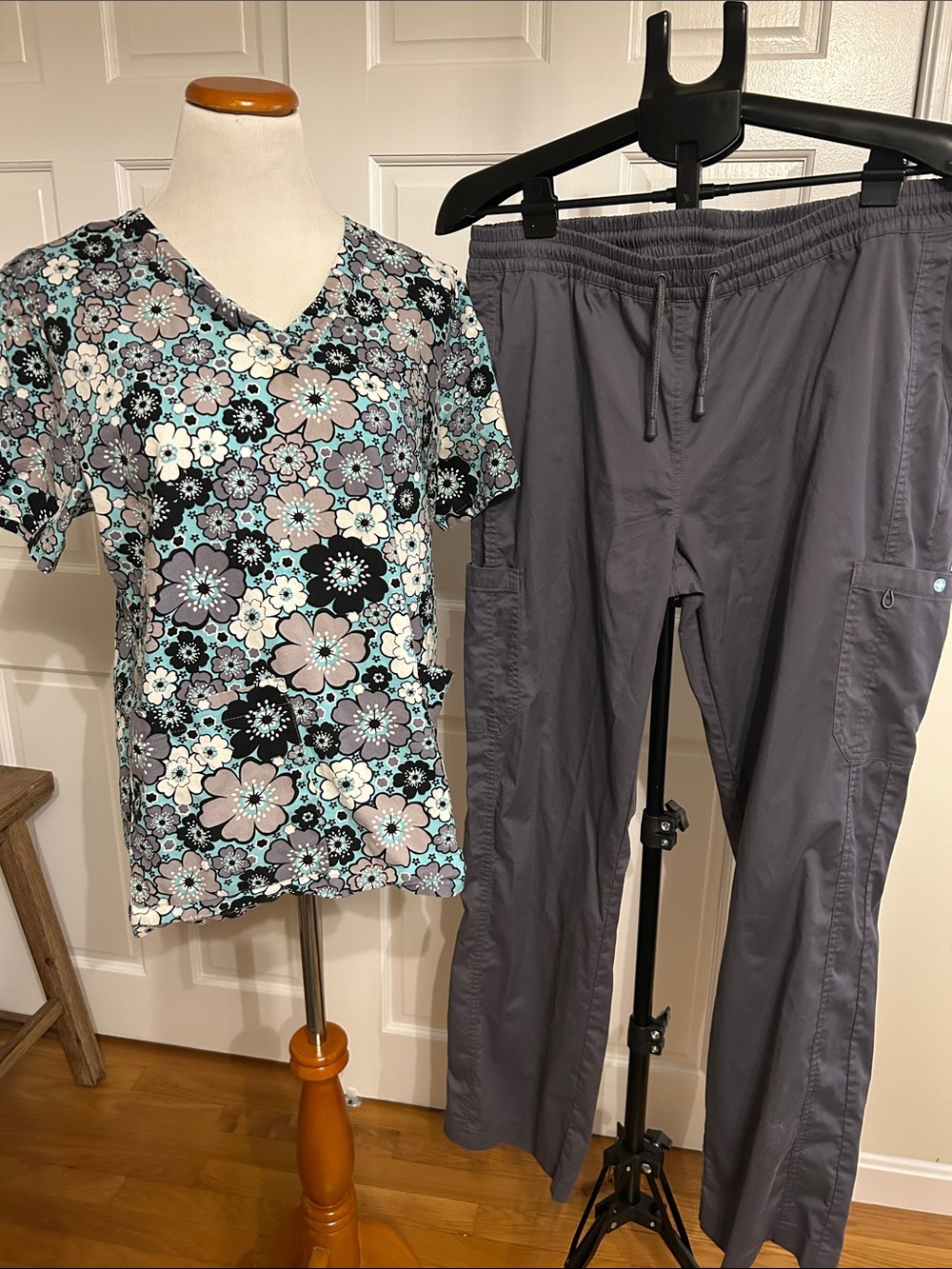 Women’s Floral V-Neck Scrub Top and Gray Drawstring Scrub Pants Set
